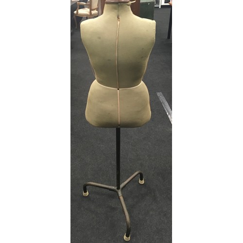 315 - Vintage Singer seamstress dummy on stand 140cm tall.