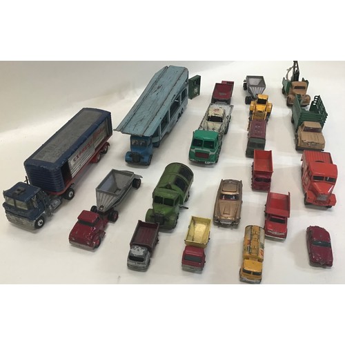 100 - Collection of various die cast vechicles made by Dinky and Matchbox including a James Bond 007 Aston... 