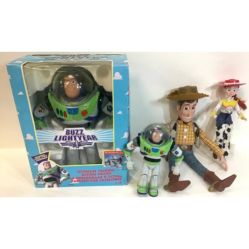 106 - Buzz Lightyear toy selection by Thinkway. A boxed Buzz found in great condition along with a working... 