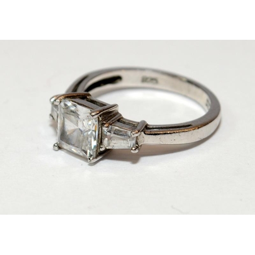 532 - A 925 silver and CZ sparkling ring Size I