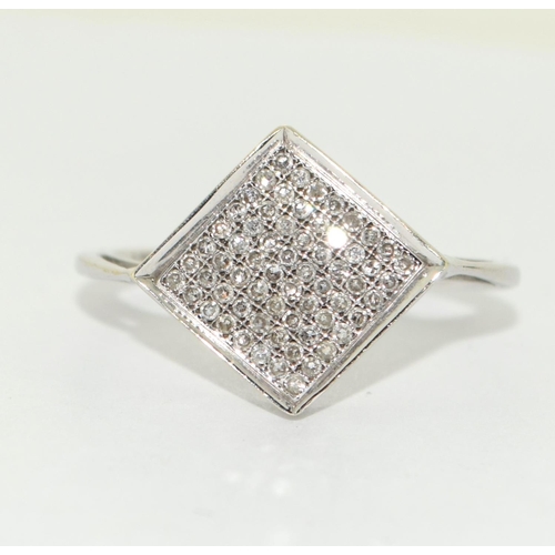 513 - 9ct white gold ladies Diamond set in a diamond shape ring size N