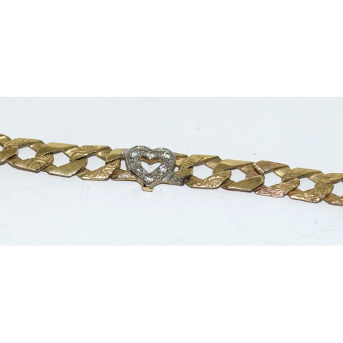 479 - 9ct gold fancy link 