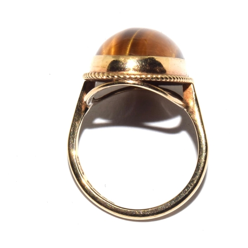 393 - 9ct gold vintage Tigers Eye  inlay ring 4.8g size L