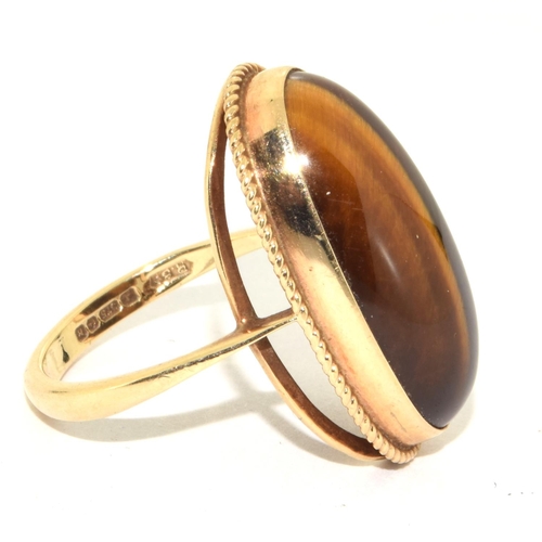 393 - 9ct gold vintage Tigers Eye  inlay ring 4.8g size L