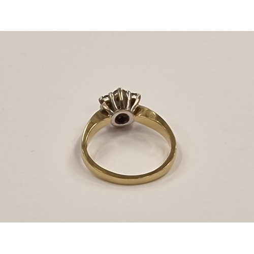 483 - Diamond daisy ring set in 5g, 18ct gold ring Size O