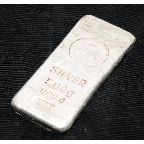 454 - 500g .999 pure solid silver bar issued by Emirates