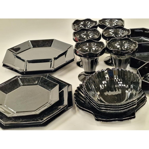 60 - Arcopal/Arcoroc collection of Jet Black glassware to include clamshell plates, sundae dishes and oth... 