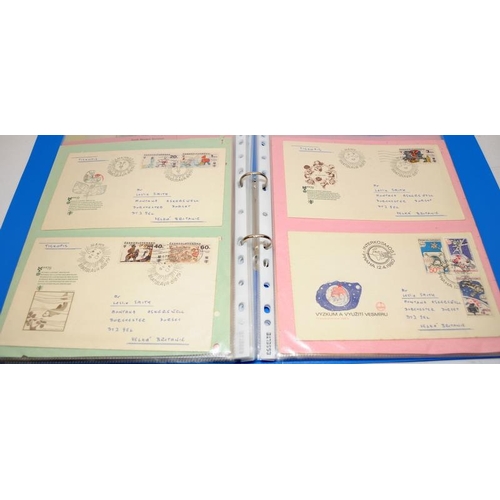 203 - 5 binders containing a large collection of continental postage stamp cancellations, Airmail covers, ... 