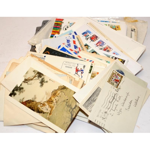 204 - Mixed lot of Stamps, including a number of unused 1st Class, First Day covers. a large quantity of v... 