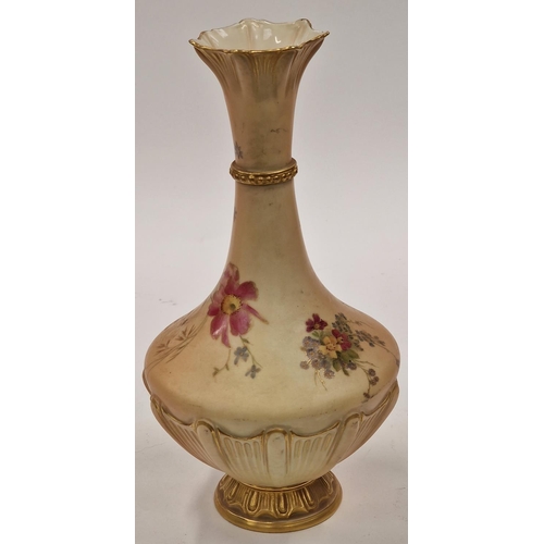 1 - Edwardian Royal Worcester Blush pattern 1538 vase 28cm tall 15cm wide base 7.5cm