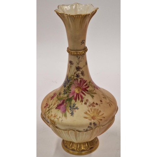 1 - Edwardian Royal Worcester Blush pattern 1538 vase 28cm tall 15cm wide base 7.5cm