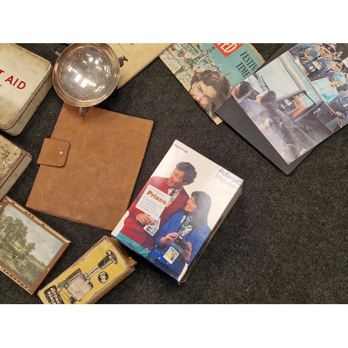 246 - Mixed collectables to include two vintage first aid kits, cameras, ephemera and other items.