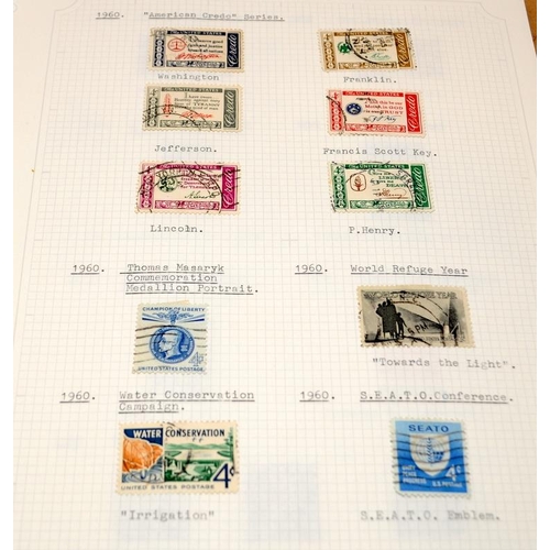 215 - 4 albums containing a collection of stamps issued by USA and Canada. All well presented