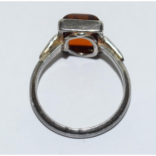 425 - A rectangular set amber 925 silver ring Size M