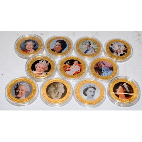 170 - Westminster collection of gold plated photographic coins celebrating Queen Elizabeth II Diamond Jubi... 