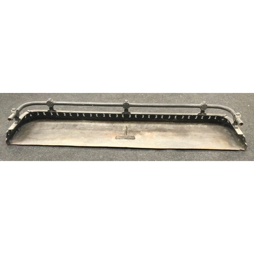 295 - Cast iron fire grate with raised foot bar 120 cm long