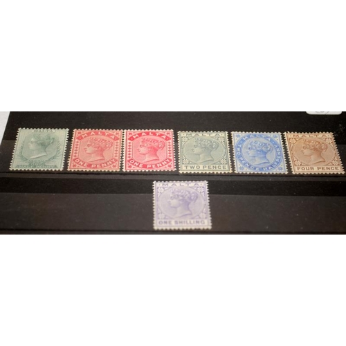 135 - Stamps: Malta 1885-90. Complete Queen Victoria mint set inc. extra 1d shade. Cat £227 (5)