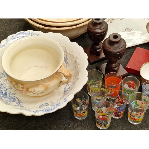 261 - Large collection of various ceramics, glassware and other collectables to include water jugs.