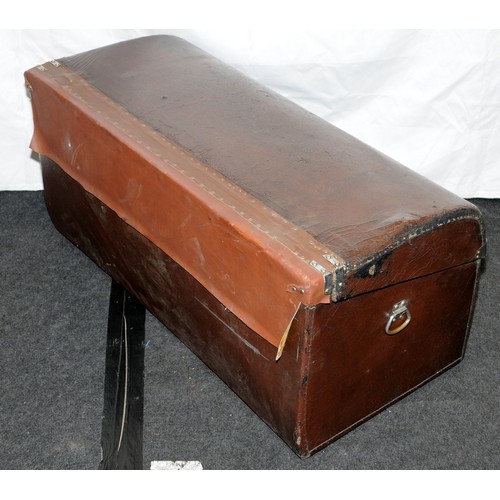 276 - Quality antique Autokoffers Mudde car / motoring trunk with hinged lid (repaired) with leather fixin... 