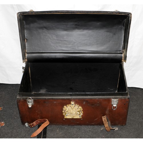 276 - Quality antique Autokoffers Mudde car / motoring trunk with hinged lid (repaired) with leather fixin... 