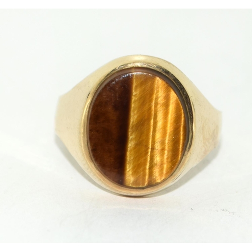 433 - Gents 9ct gold Tigers eye ting Size s 3.8g