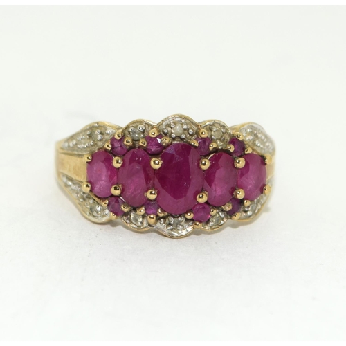 480 - Ruby/Diamond 9ct gold ring Size N