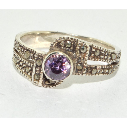 461 - Amethyst 925 silver marcasite ring Size R