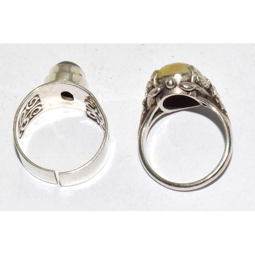 501 - Two vintage 925 silver Jade Scottish hard stone rings.