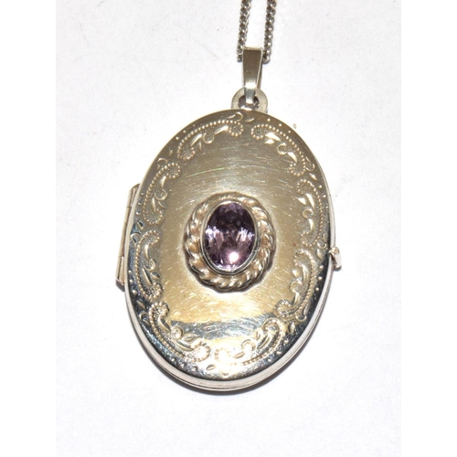 402 - Amethyst 925 silver engraved locket