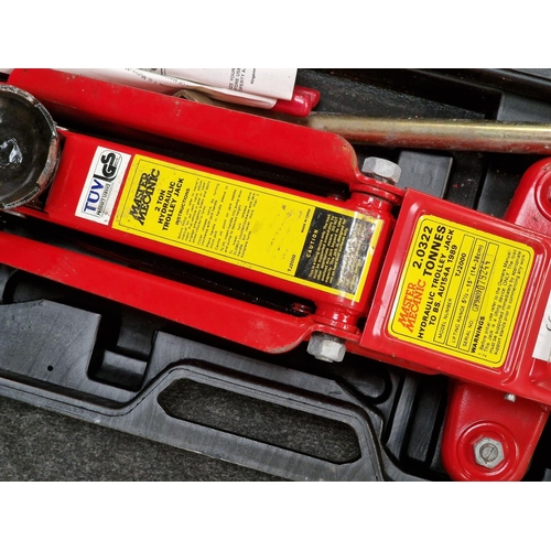 367 - Master Mecanic 2 ton hydraulic trolley jack in case.