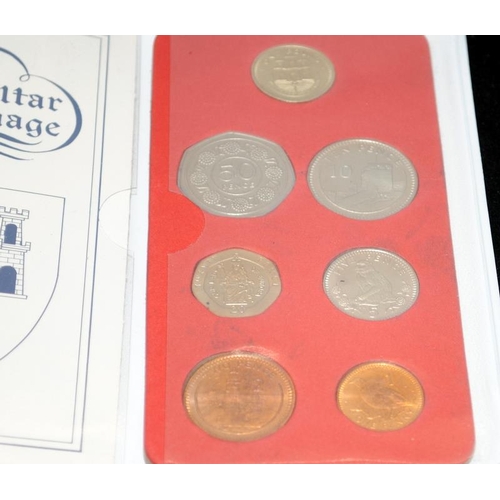 27 - Royal Mint 1970 proof coin set together with further coins and coin sets (27)