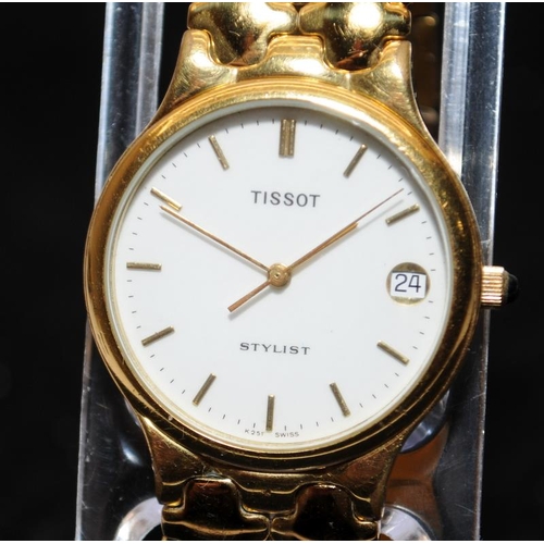 408 - 3 x Gents Tissot quartz watches including two mid-size examples. Seen working at time of listing