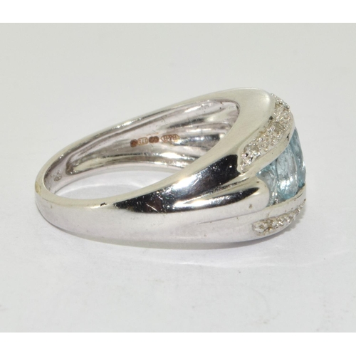 358 - 9ct white gold ladies Diamond and Aquamarine ring size N