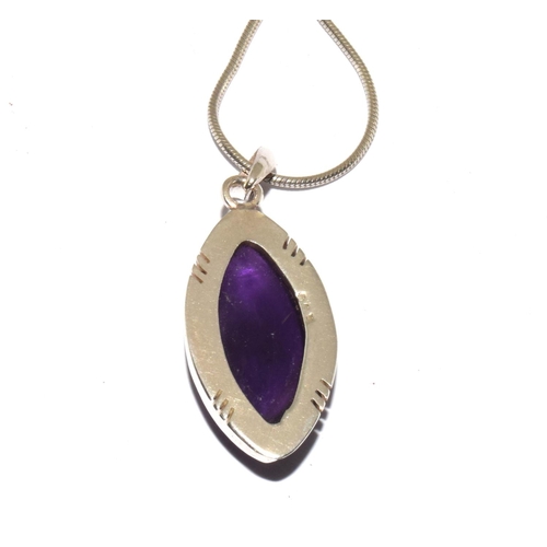 165 - Vintage amethyst cabochon 925 silver pendant.