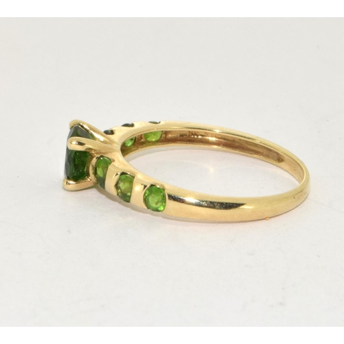 266 - 9ct gold ladies Emerald ring size P