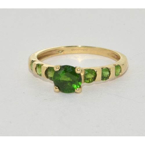 266 - 9ct gold ladies Emerald ring size P