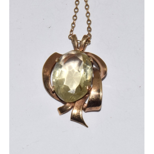 369 - 9ct gold citrine pendant necklace