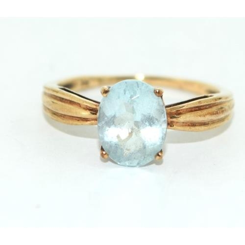 350 - 9ct gold ladies Vintage Aquamarine ring size O