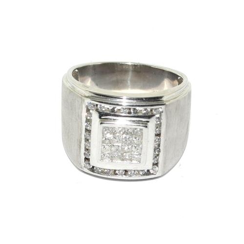 373 - A Gents 14ct White Gold Diamond Signet Ring of Approx 1.25ct. Size U