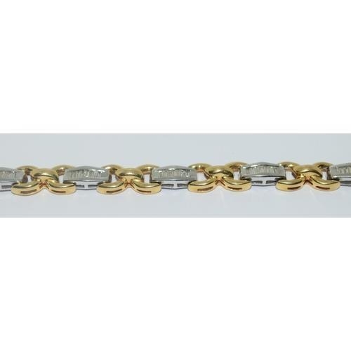 389 - Superb 18ct gold twin colour Diamond bracelet set with bagget cut diamonds approx 2ct total