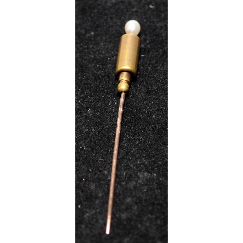 411 - Antique 9ct gold tie pin with pearl finial