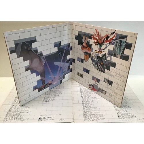 22 - PINK FLOYD DOUBLE ALBUM ‘THE WALL’. This 1979 album is in Ex condition complete with original inner ... 