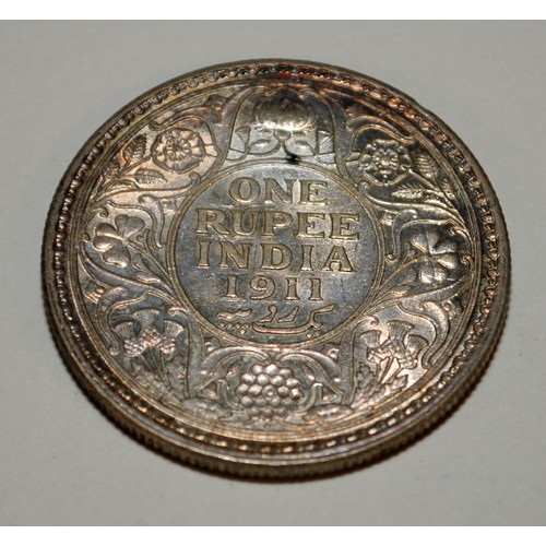 50 - Folder containing a large quantity of World coins. Alphabetically presented from Guatamala through t... 