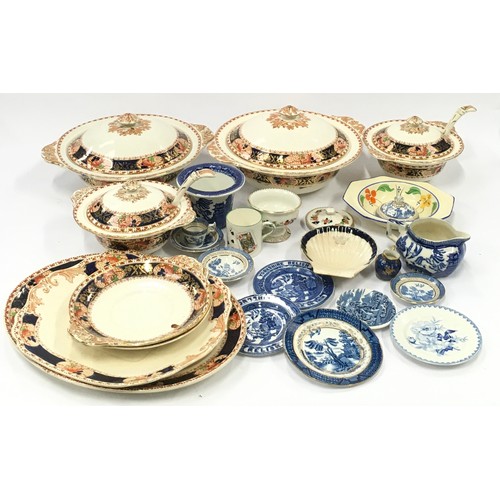 30 - Mixed chinaware to include Booths and Blue/White willow pattern pieces some by Royal Doulton.