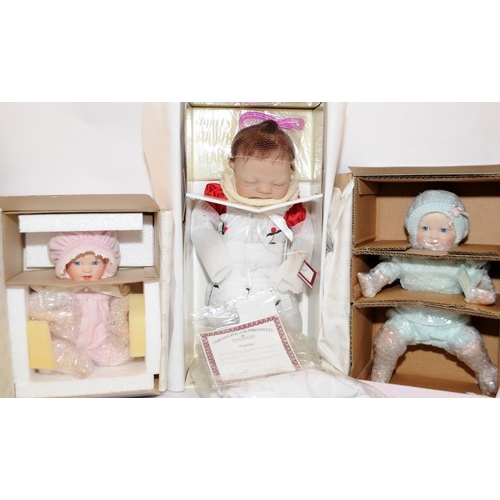 29 - 3 x Ashton Drake dolls. Watch Her Crawl, Baby's First Tooth and Sophia from the Heaven's Present col... 