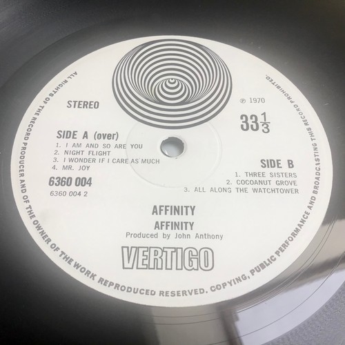 34 - AFFINITY (LYNDA HOYLE) SELF TITLED VINYL LP RECORD. Stunning copy of this Vertigo Swirl album No. 63... 