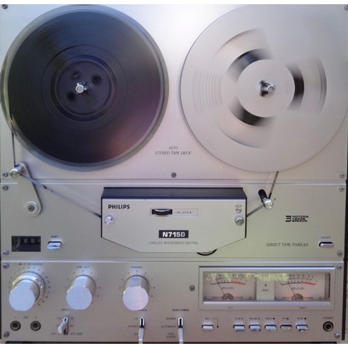 559 - PHILIPS REEL TO REEL TAPE RECORDER. This is model No. N7150 A very sophisticated machine with top qu... 