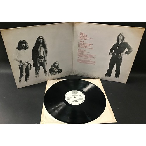 156 - BLACK SABBATH ‘PARANOID’ VERTIGO SWIRL VINYL LP. Original early press on Vertigo Swirl 6360 011 from... 