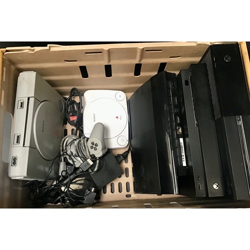 646 - COLLECTION OF GAMING CONSOLES. In this lot we find a Sony PlayStation 3 - 2 early PlayStations - 2 X... 