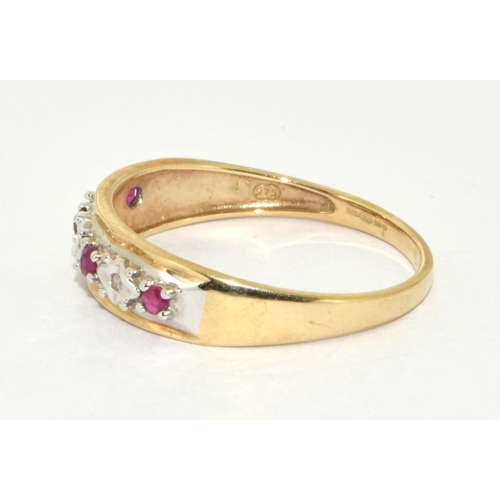 285 - 9ct Gold Ladies Vintage Diamond & Ruby Half Eternity Ring. Size Q